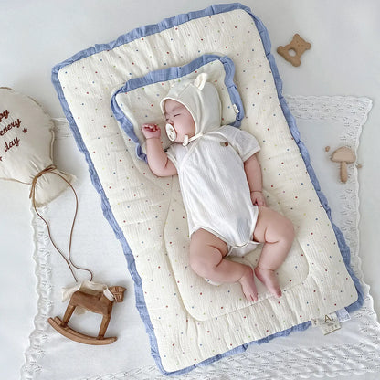 INS Winter Cartoon Print Beanie Velvet Mattress Maternity Room Mat Breathable and Comfortable Newborn Baby Sleeping with Pillow
