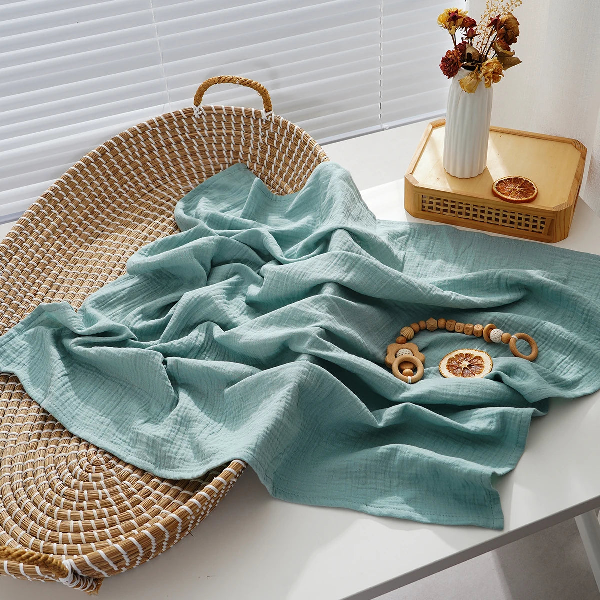 Happyflute 100% Cotton Crepe Muslin Swaddle Blanket Newborn Blanket Hug Quilt Soft Bath Towel Wrap Bedding Babies Stuff Blanket