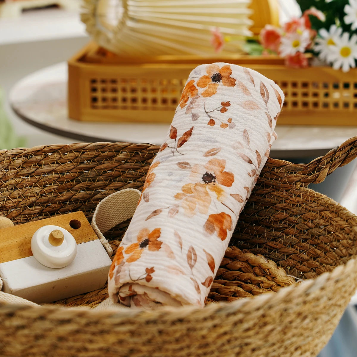 Happyflute 100% Cotton Crepe Muslin Swaddle Blanket Newborn Blanket Hug Quilt Soft Bath Towel Wrap Bedding Babies Stuff Blanket